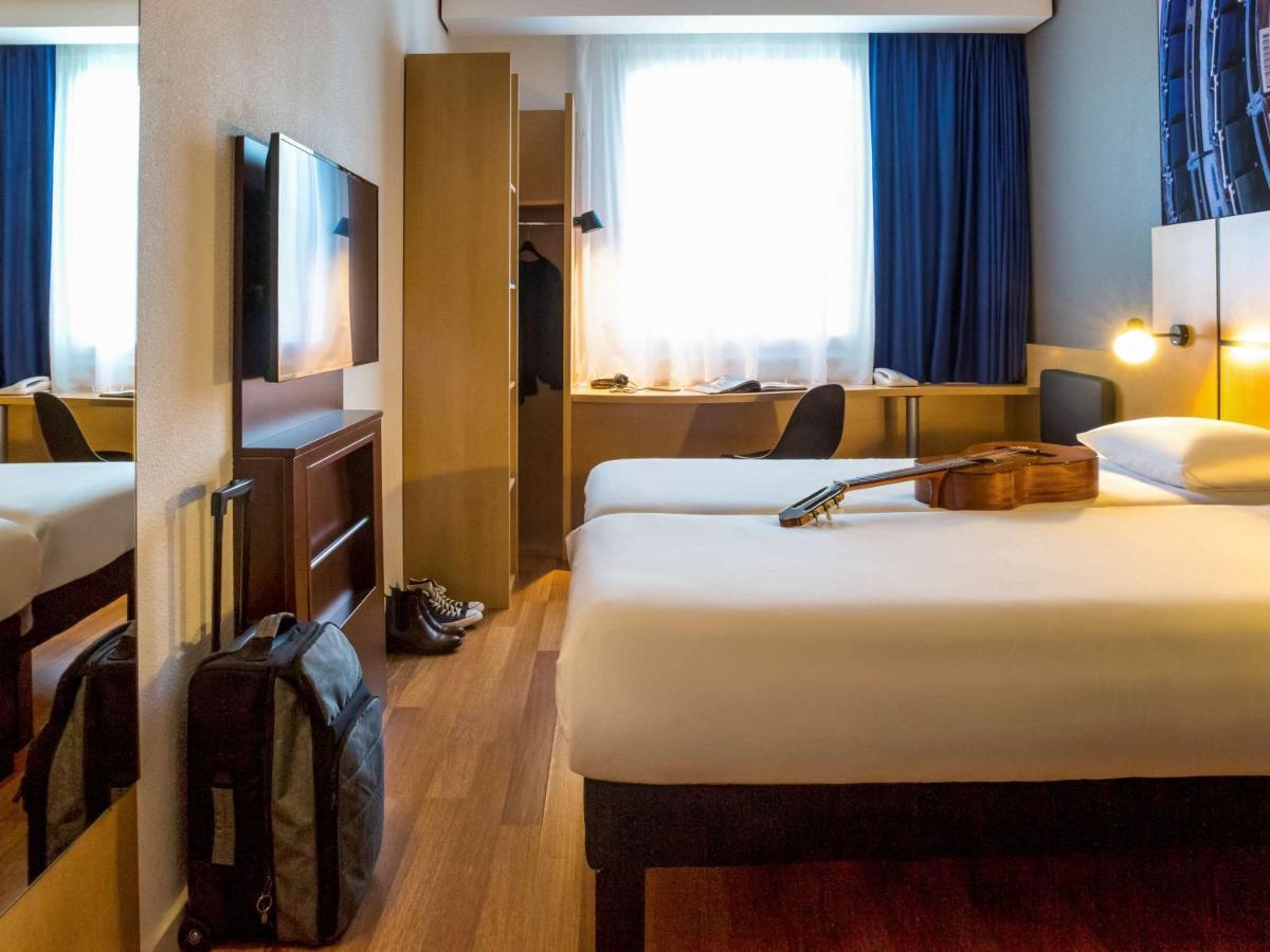 Ibis Geneve Petit