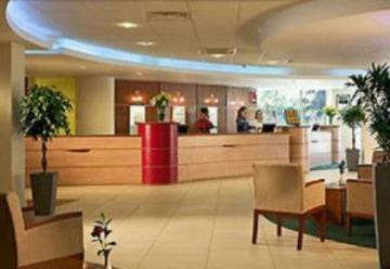 Ibis Geneve Petit 2*